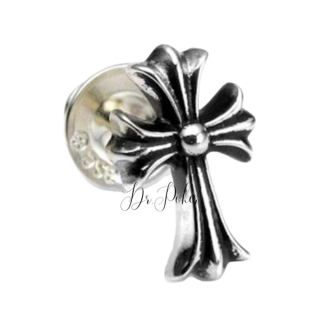 【新品未使用】CH Cross Stud Earrings