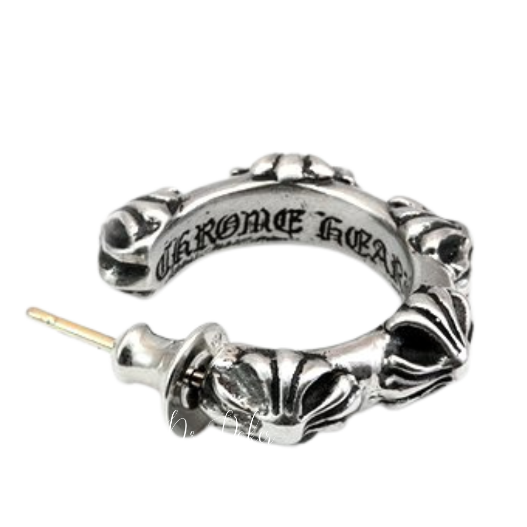 【新品未使用】CH Plus Hoop Earring