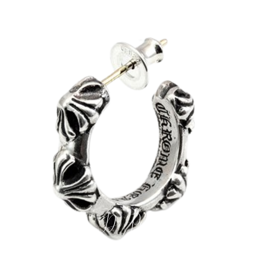 【新品未使用】CH Plus Hoop Earring