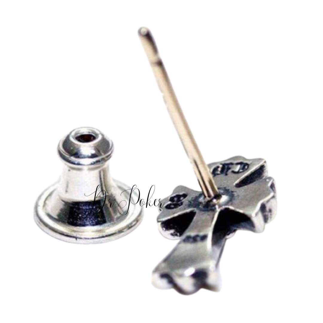 【新品未使用】CH Cross Stud Earrings